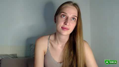 Femke online show from 09/14/25, 07:35