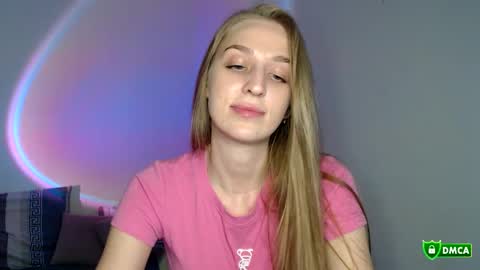 Femke online show from 09/18/25, 08:33