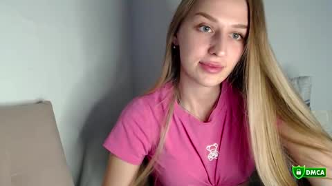 Femke online show from 09/26/25, 07:18