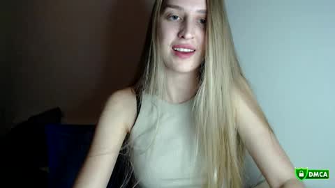 Femke online show from 10/12/25, 01:37
