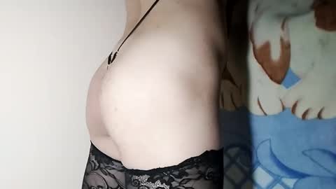 femlind online show from 10/10/25, 05:39