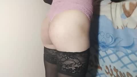 femlind online show from 11/17/25, 05:02