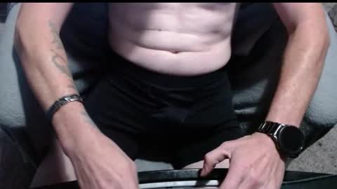 fengshui1982 online show from 12/02/25, 05:13