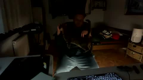 Snapshot of feniopl1 chatting on 07/07/26, 11:09 Bart online show from 07/07/26, 11:09