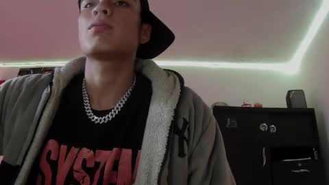 Snapshot of fenix_hardcock chatting on 05/20/26, 12:33 Christian online show from 05/20/26, 12:33