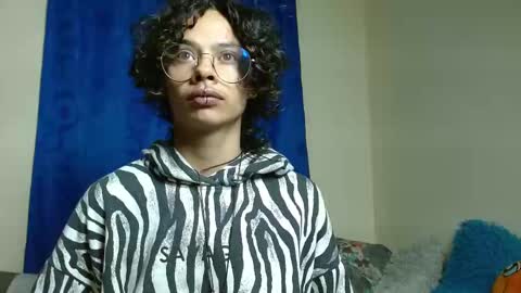 Fenix online show from 10/19/25, 06:19