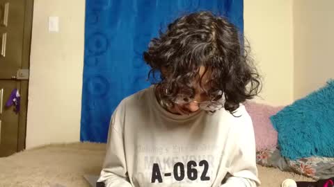 Fenix online show from 10/21/25, 11:44