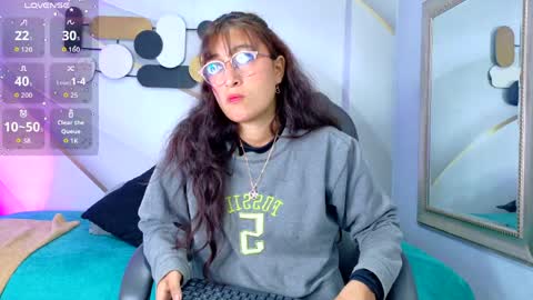 Snapshot of fenixx_19 chatting on 05/21/26, 11:39 Fenix online show from 05/21/26, 11:39