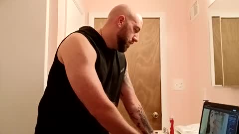 fenrir226453 online show from 04/14/26, 11:27