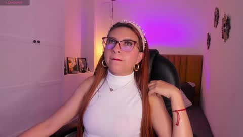 Fernanda online show from 01/11/25, 01:11