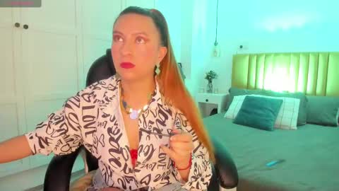 Fernanda online show from 02/22/25, 01:02