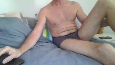 Snapshot of fergi1999 chatting on 10/08/25, 02:04 fergi1999 online show from 10/08/25, 02:04