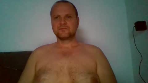 Snapshot of ferkooo111 chatting on 11/09/25, 04:11 Dorotheo online show from 11/09/25, 04:11