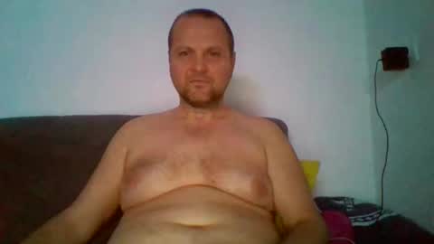 Snapshot of ferkooo111 chatting on 11/25/25, 04:45 Dorotheo online show from 11/25/25, 04:45