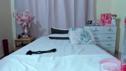 fernanda_151 online show from 02/03/26, 01:37