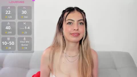 Snapshot of fernanda_aaa chatting on 03/10/26, 02:00 fernanda online show from 03/10/26, 02:00