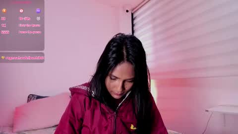 fernanda_liie_ online show from 03/27/26, 01:22