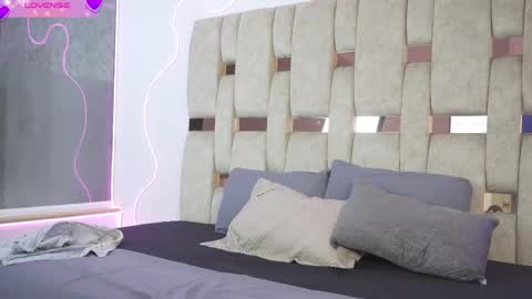 fernanda_thail_ online show from 04/01/26, 07:55