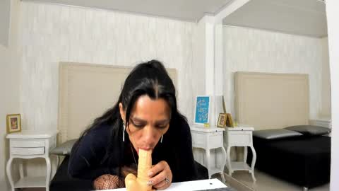 Fernanda  online show from 05/10/26, 08:30
