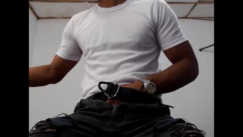 fernandez_latinblack online show from 01/27/25, 01:59