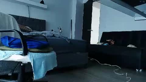 Samuel online show from 04/15/26, 12:01