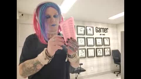 Snapshot of ferricslut chatting on 02/14/26, 07:49 Selenaironside online show from 02/14/26, 07:49