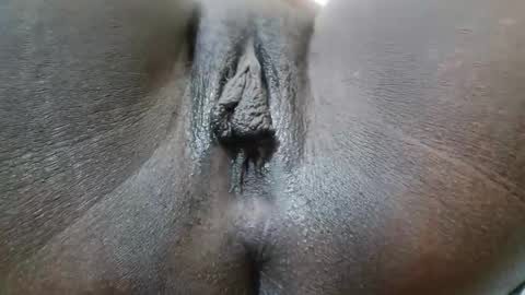 Snapshot of ferriena chatting on 01/12/26, 04:18 Ferie online show from 01/12/26, 04:18