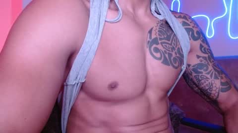  Festbody1 online show from 01/05/25, 01:47