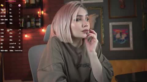 Rey online show from 11/30/25, 04:00