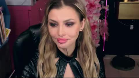 Sarah online show from 11/01/25, 07:49