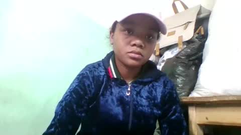 fetranialdy online show from 01/12/26, 06:40