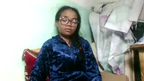 fetranialdy online show from 02/11/26, 06:07