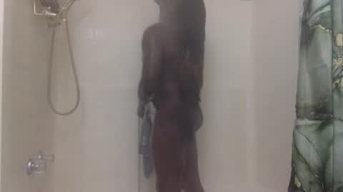 Snapshot of fettifinesor chatting on 10/20/25, 02:34 fettifinesor online show from 10/20/25, 02:34