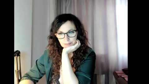 Milana online show from 02/10/25, 07:36