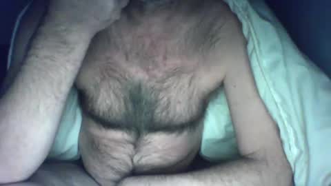 Snapshot of feyo123 chatting on 01/10/25, 10:25 Beachmancan online show from 01/10/25, 10:25