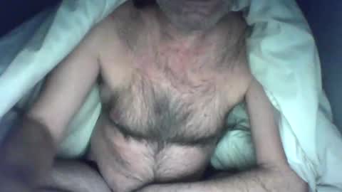 Snapshot of feyo123 chatting on 01/23/25, 10:22 Beachmancan online show from 01/23/25, 10:22