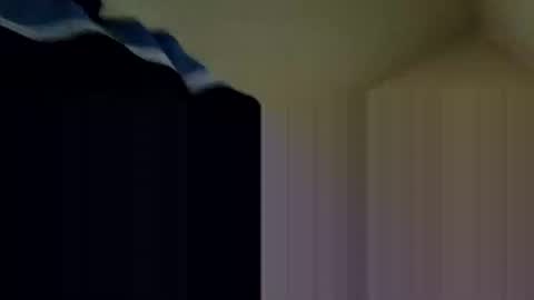 Raised in 90s online show from 02/16/25, 08:22