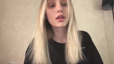 Lisa online show from 01/11/26, 09:47