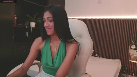 Freyja  online show from 04/01/26, 12:11