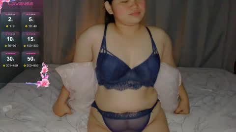 fhwilloughbyxx online show from 04/18/26, 07:07
