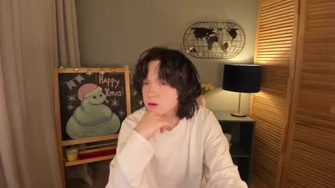 Snapshot of fiamoory chatting on 01/13/25, 01:34 fiamoory online show from 01/13/25, 01:34
