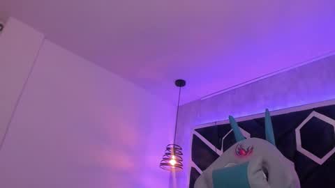   online show from 02/05/25, 03:20