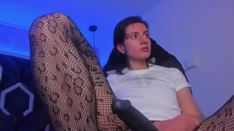   online show from 03/04/25, 02:53