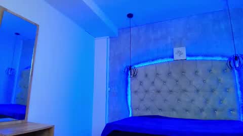   online show from 09/15/25, 12:05