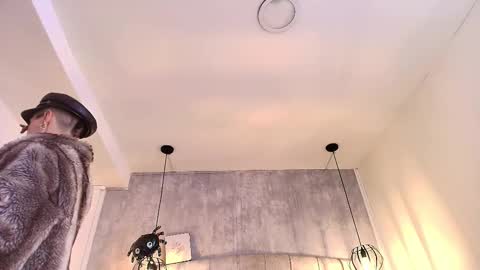   online show from 11/05/25, 11:54