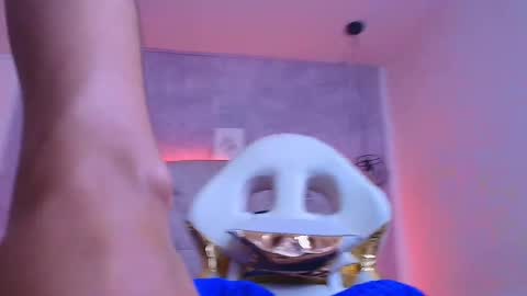   online show from 11/22/25, 07:24