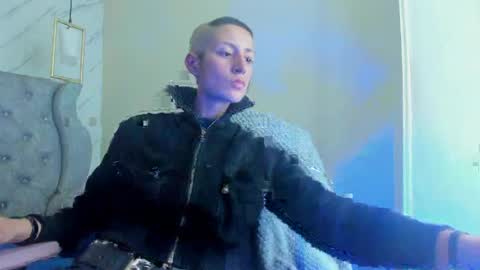   online show from 04/18/26, 07:58