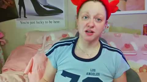 fieryminx67 online show from 10/25/25, 10:01