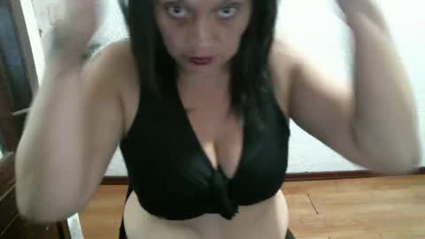 FIERYWOMAN online show from 10/01/25, 07:42