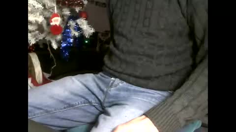 Snapshot of fifi010203 chatting on 12/14/24, 10:13 fifi010203 online show from 12/14/24, 10:13